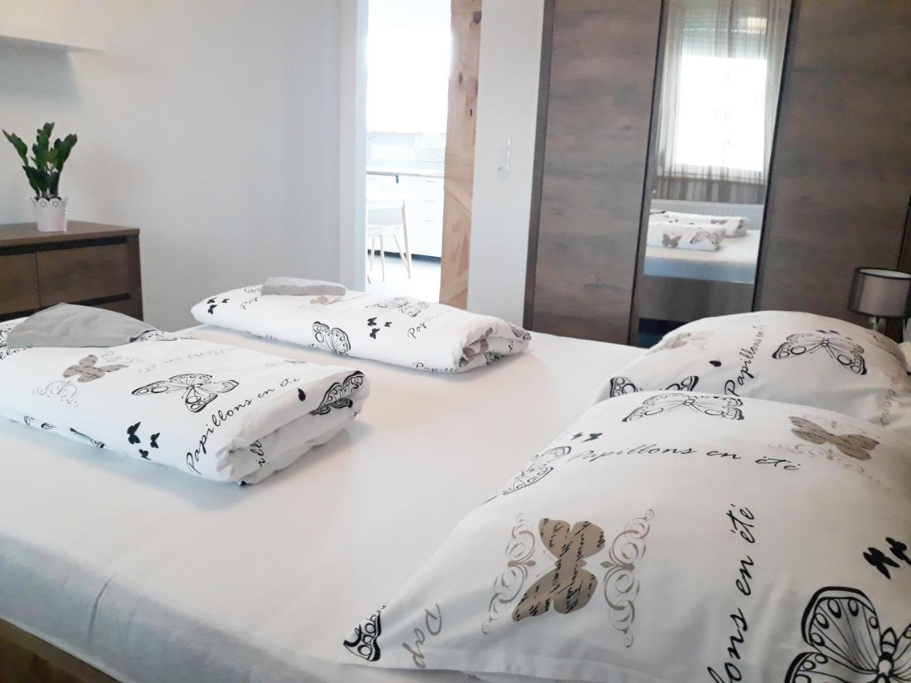 Cosy Holiday Apartment Keszthely Exteriör bild